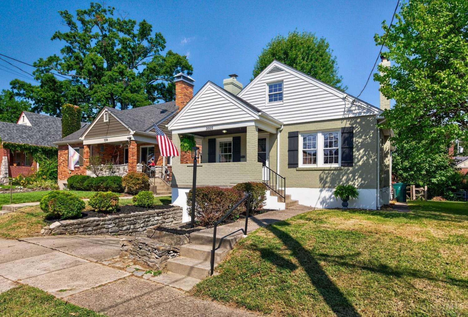 3322 Maplecrest Place, Cincinnati, OH 45209 — photo 2