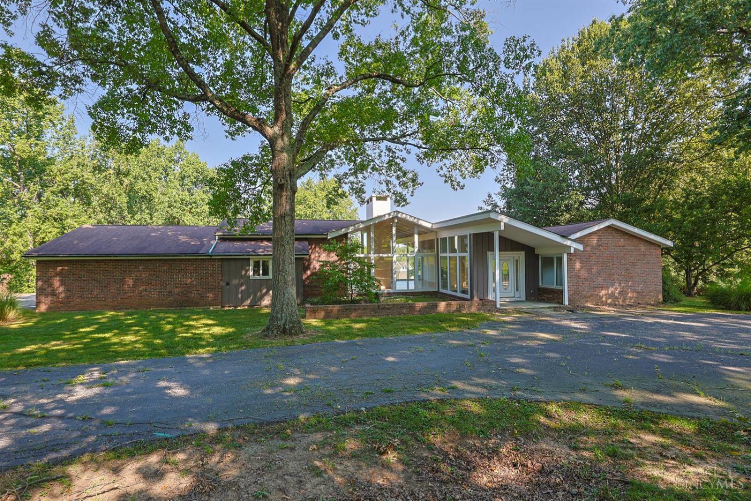 8505 Fox Cub Lane — photo