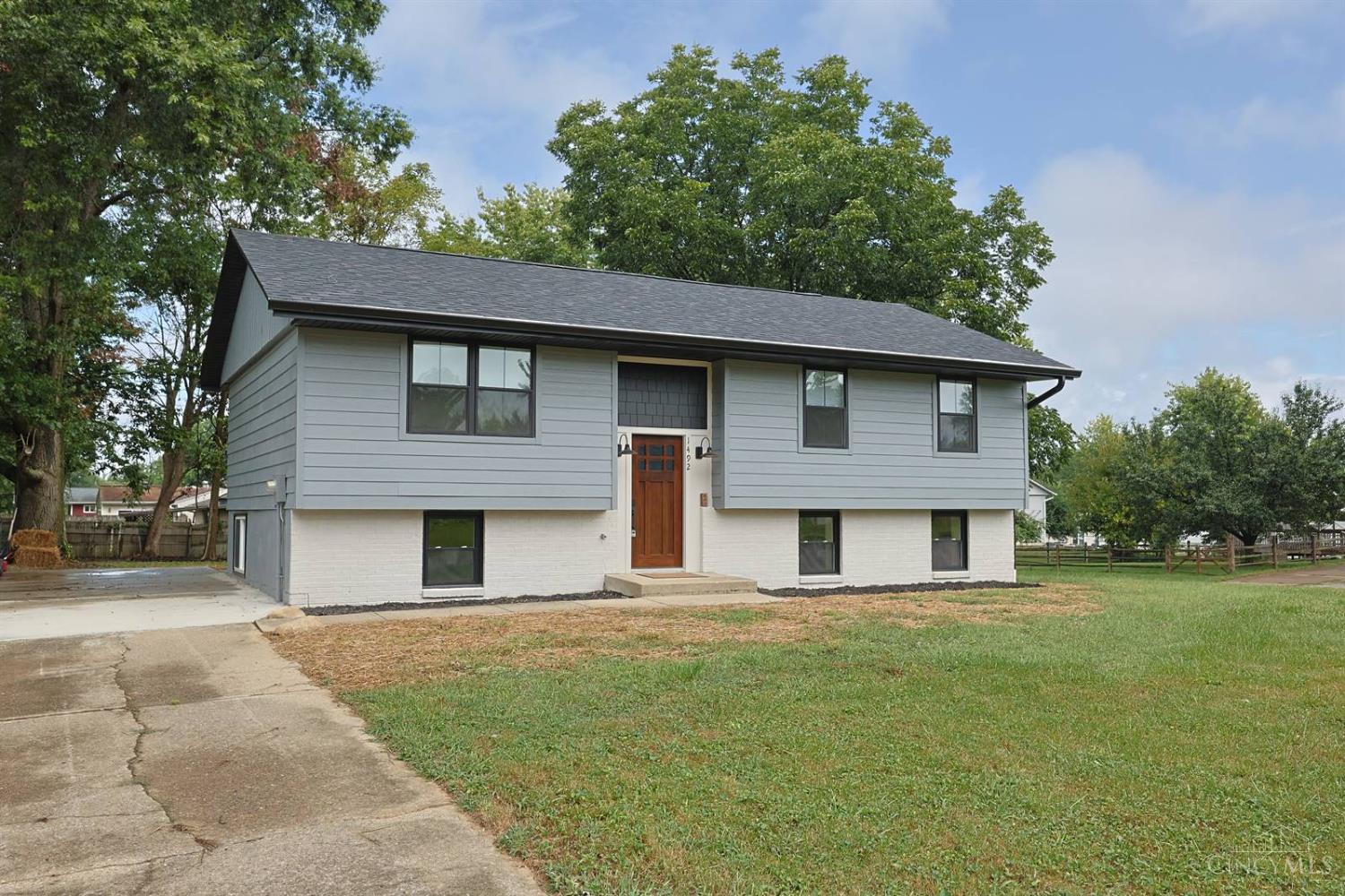 1492 Rolling Knoll Drive — photo
