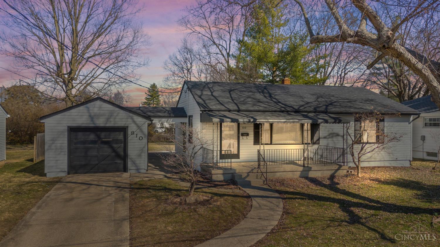 810 Shady Lane — photo