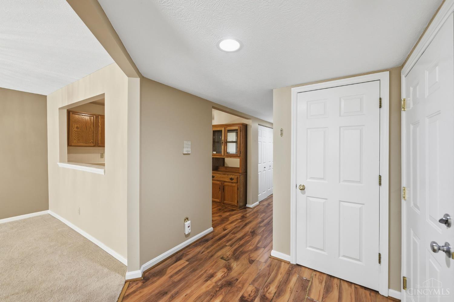 821 Neeb Road, Cincinnati, OH 45238 — photo 2