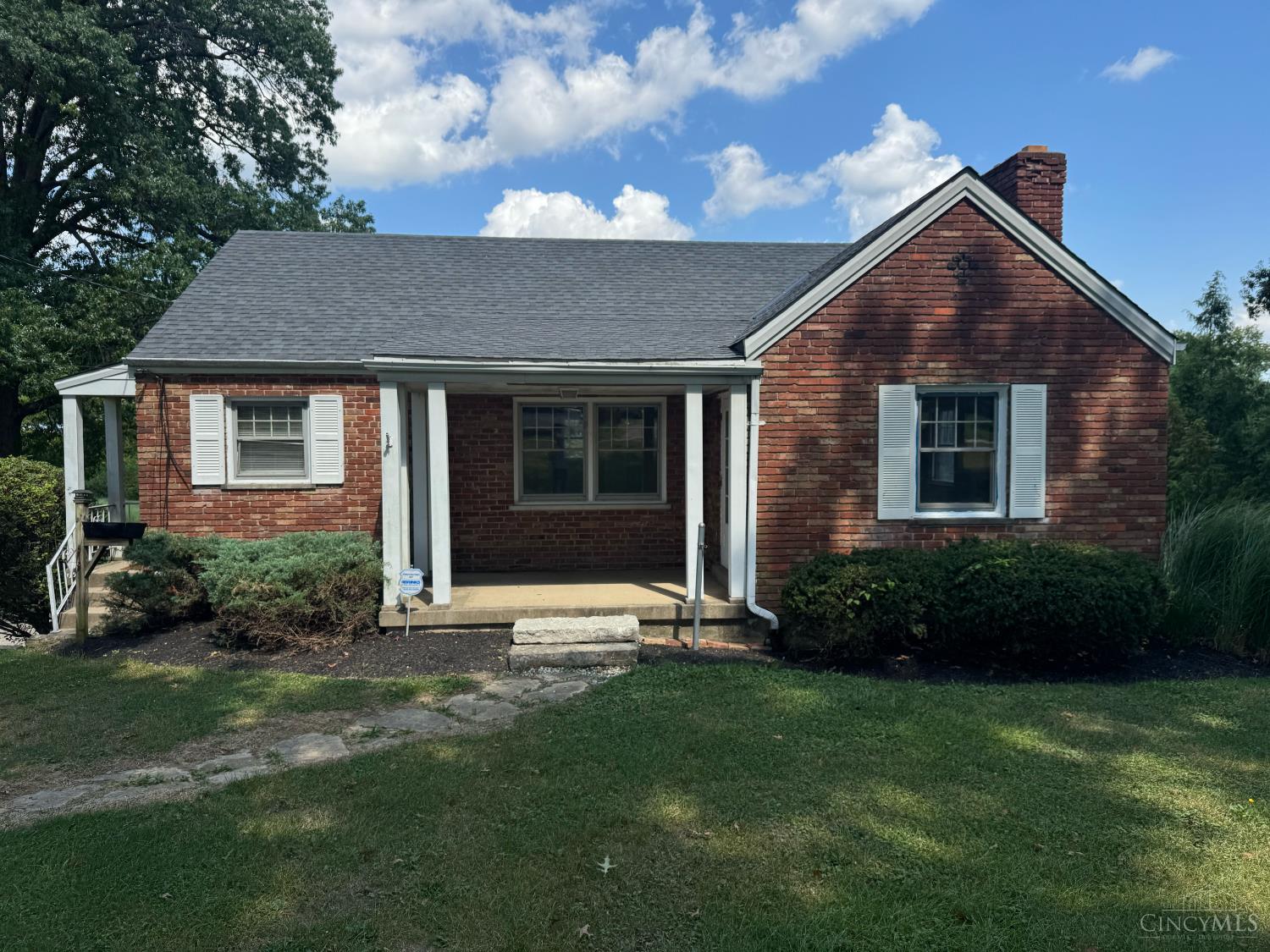 3538 Banning Road — photo