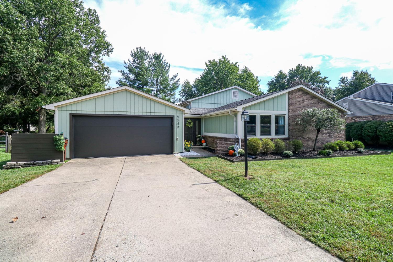9588 Whippoorwill Lane — photo