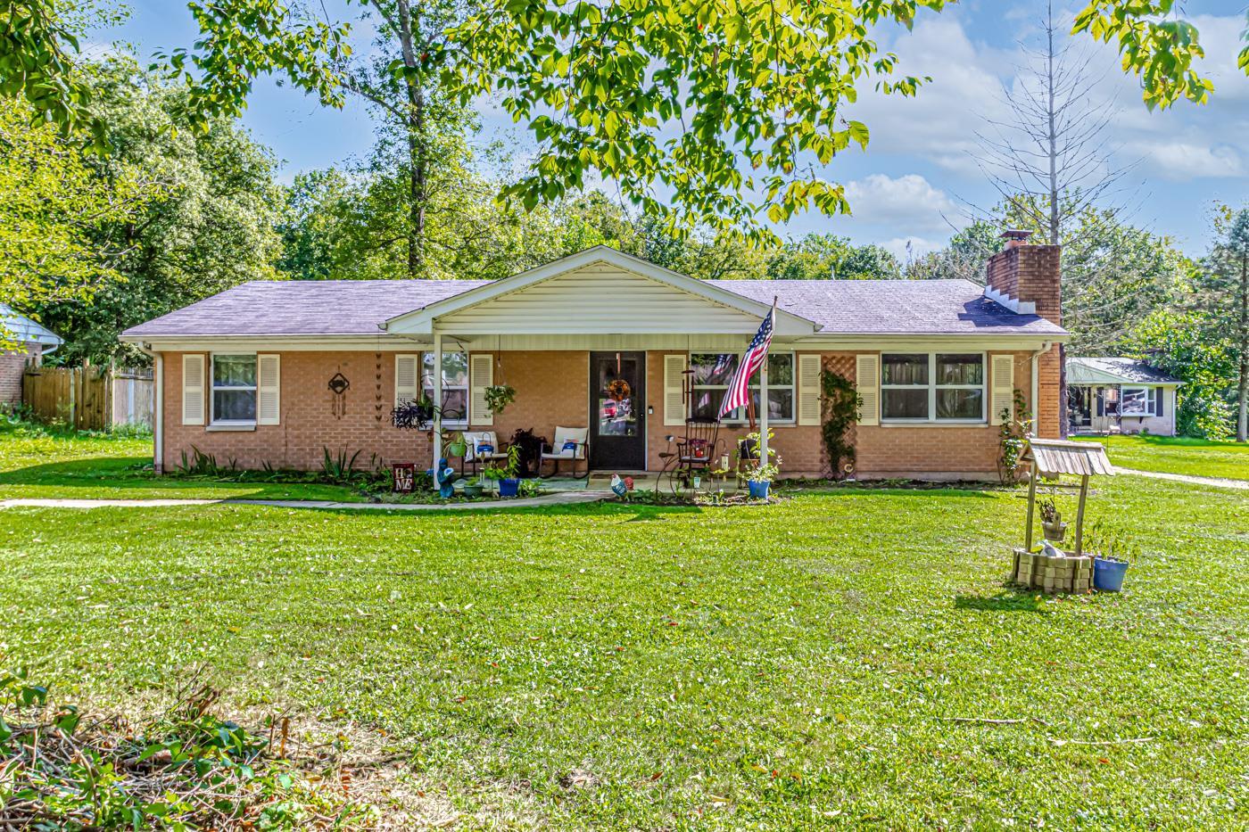 446 Woodside Drive — photo
