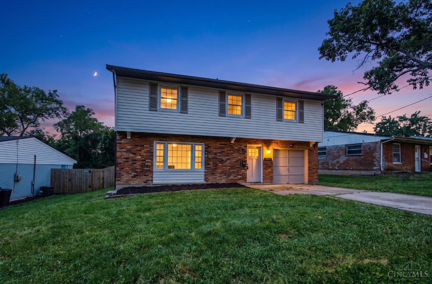 5452 Ehrling Road — photo