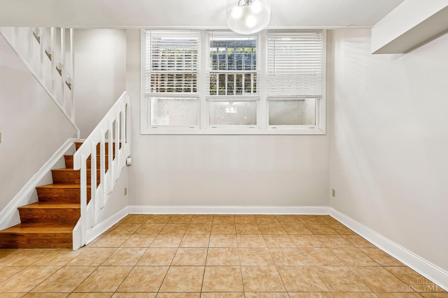 2126 Gilbert Avenue, Cincinnati, OH 45206 — photo 3