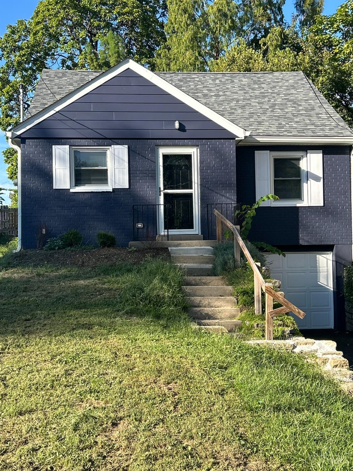 16 E Charlotte Avenue — photo