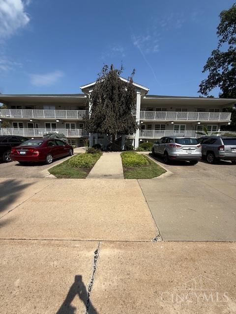 7650 Cheviot Road — photo