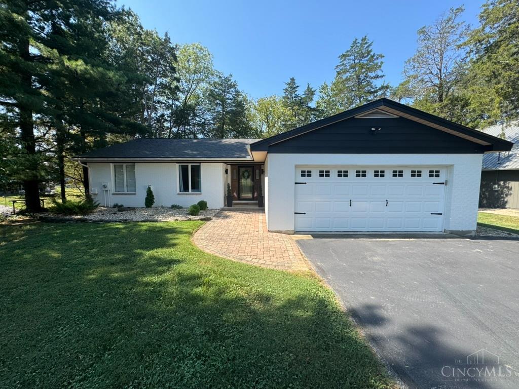 6 Comanche Drive — photo