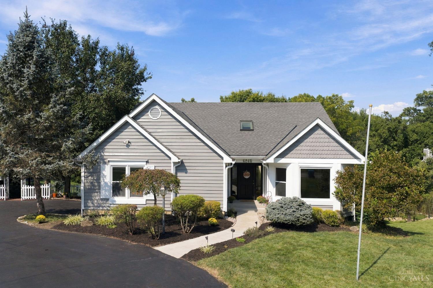 6865 Fox Hill Lane — photo