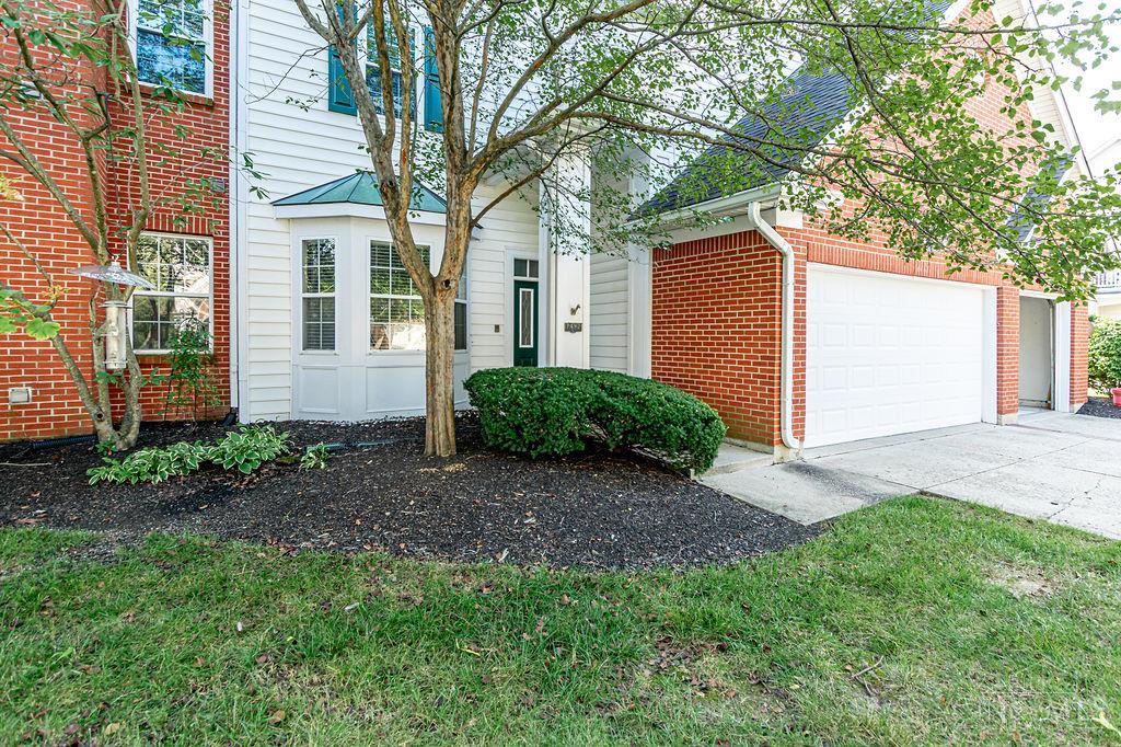 7492 Mansion Circle — photo
