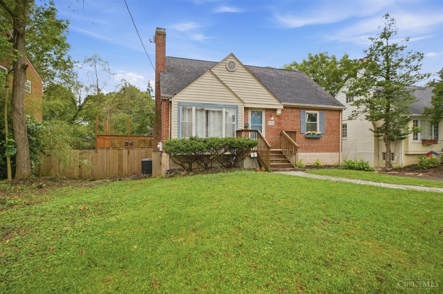 1601 Sutton Avenue, Cincinnati, OH 45230 — photo 2