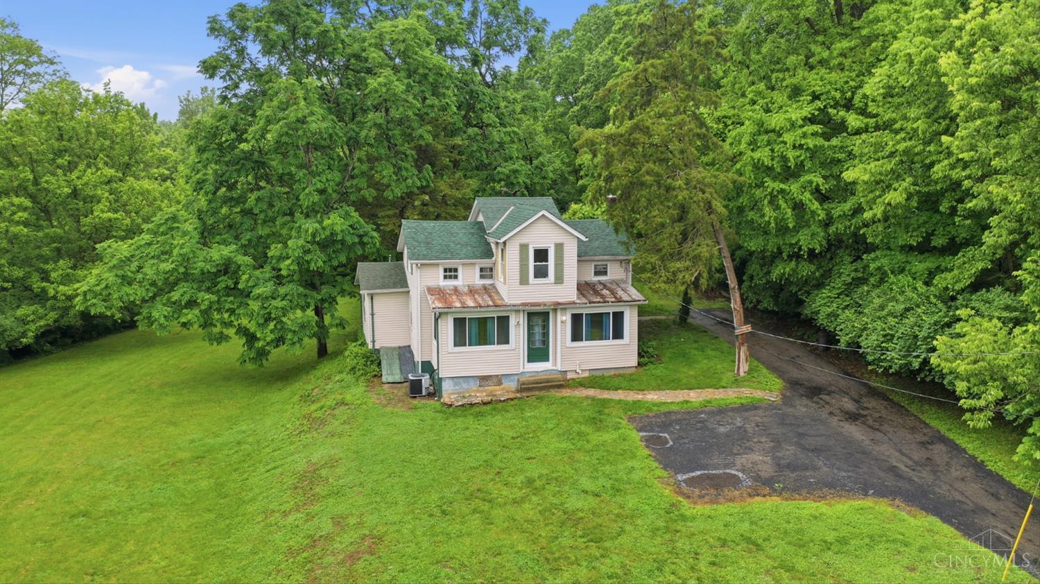 6951 Lesourdsville West Chester Road — photo
