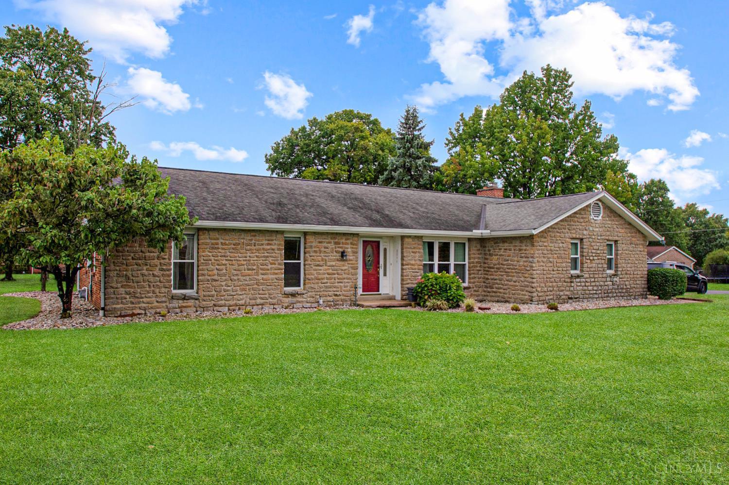 8044 Honeysuckle Lane — photo