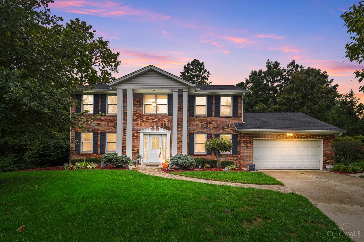 10033 Cliffwood Court — photo