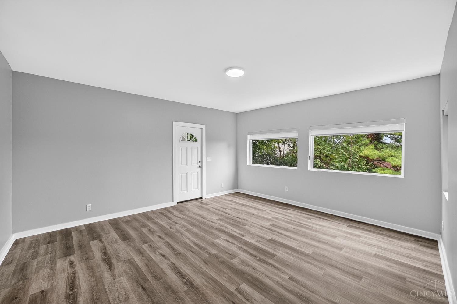 418 Torrence Court, Cincinnati, OH 45202 — photo 3