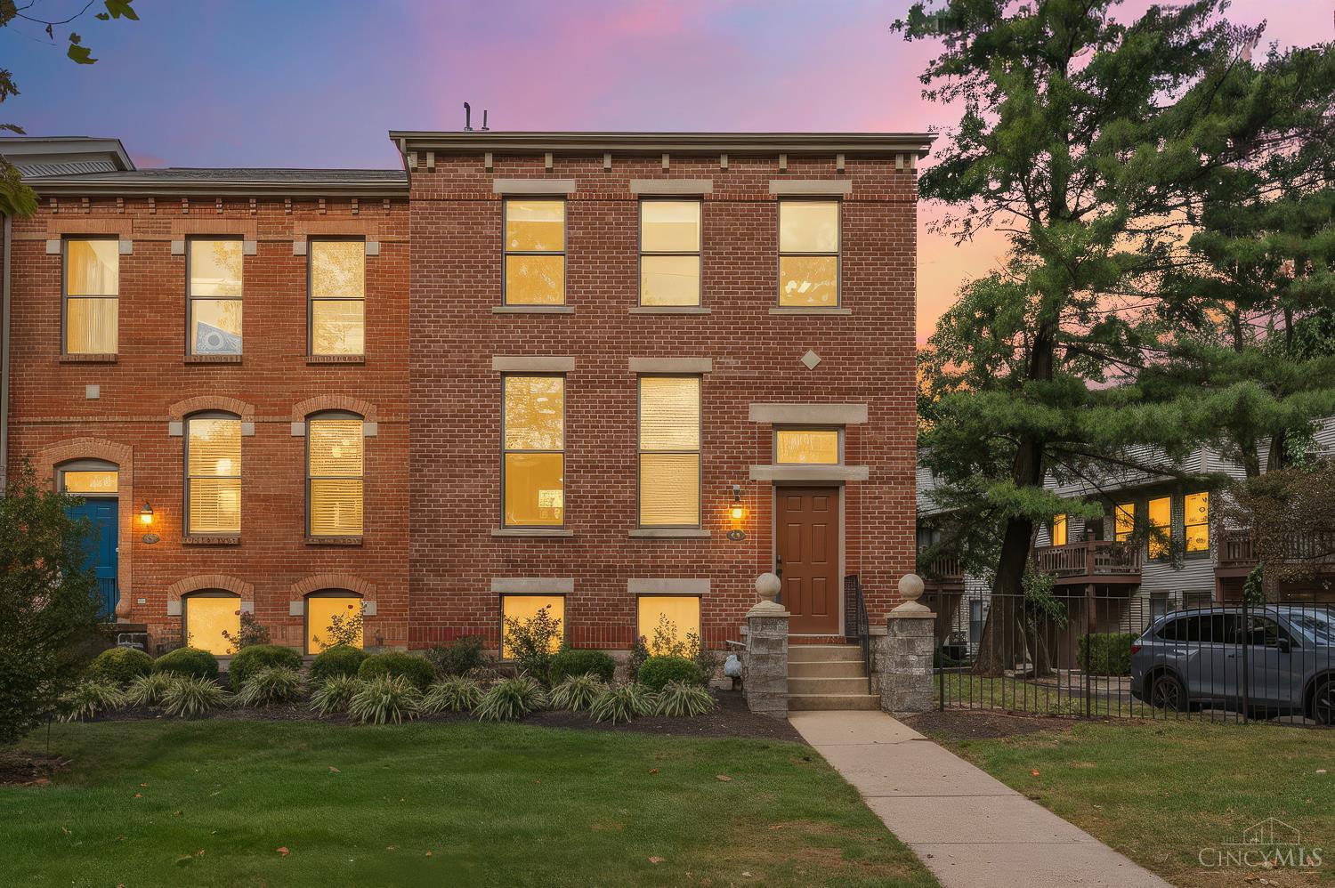 514 W Court Street — photo