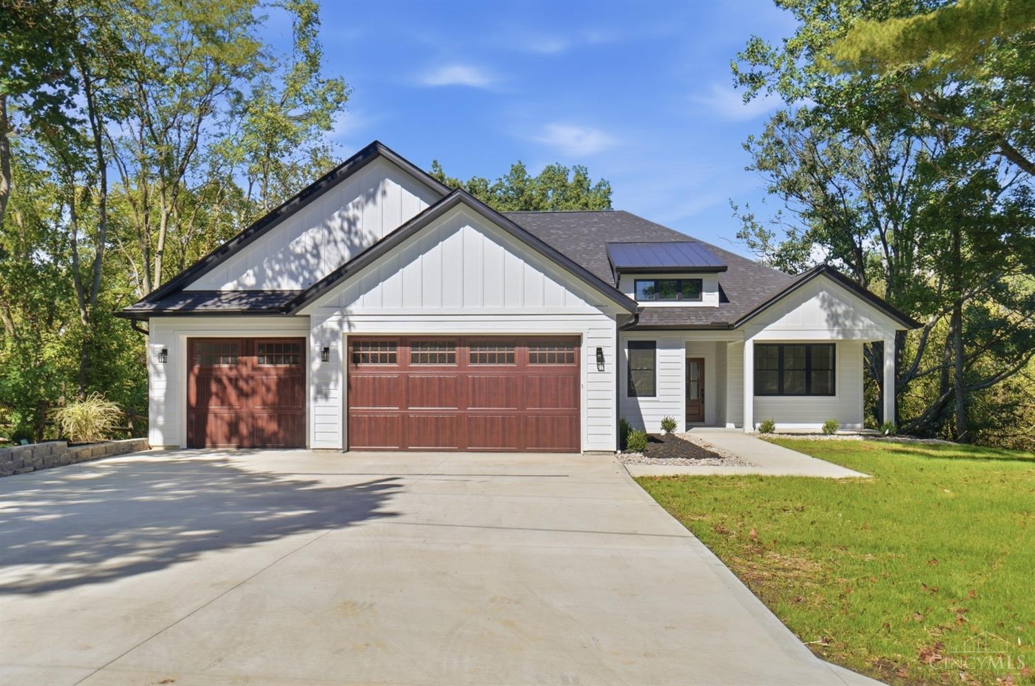 2634 Daisy Drive — photo