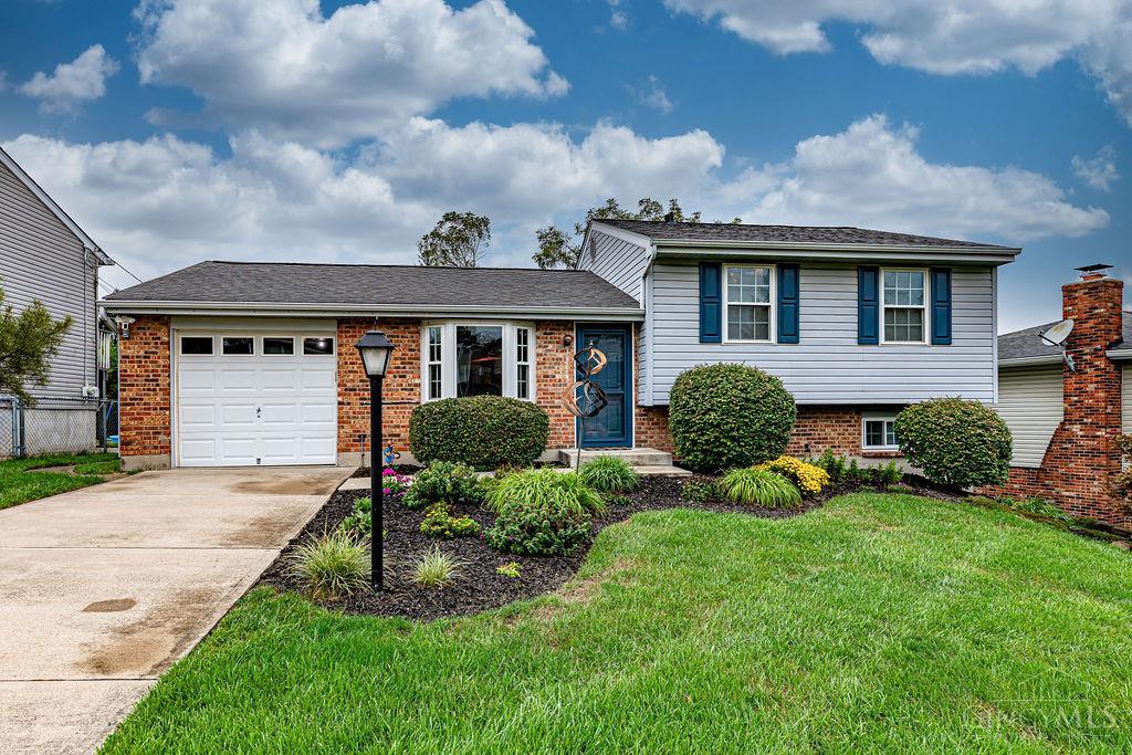 923 Beechmeadow Lane, Cincinnati, OH 45238 — photo 2