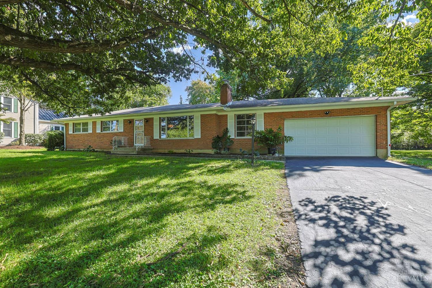 543 Compton Road, Wyoming, OH 45231 — photo 2