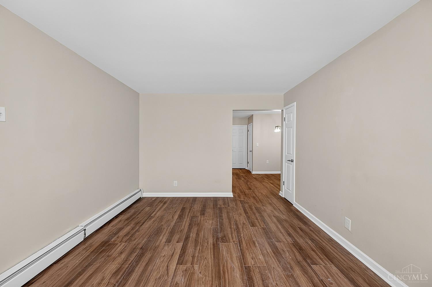 1275 Sunset Avenue, Cincinnati, OH 45205 — photo 3