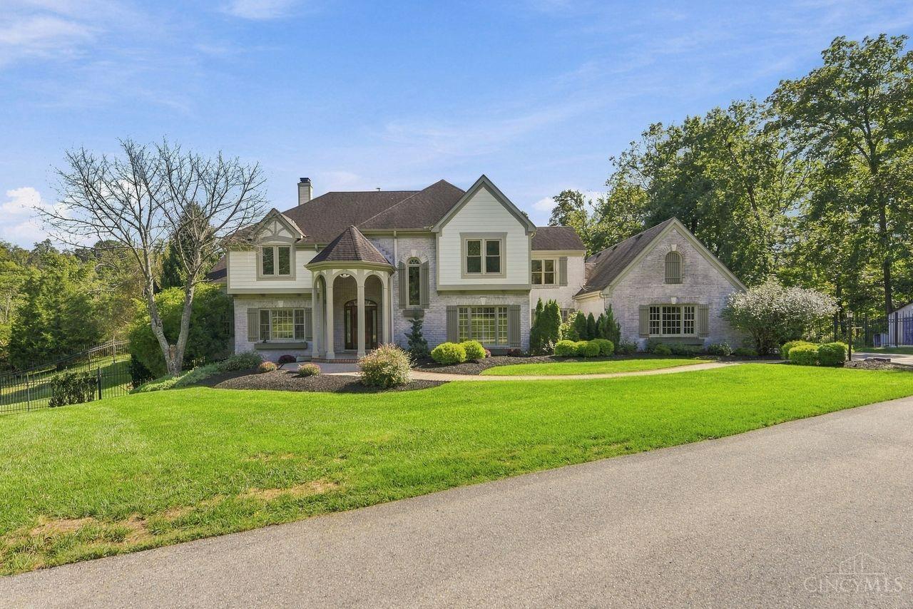 8575 Sleepy Hollow Drive — photo