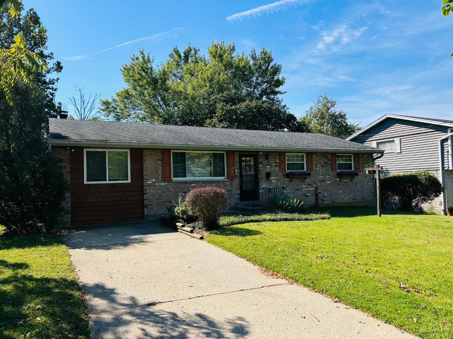 2585 Byrneside Drive — photo