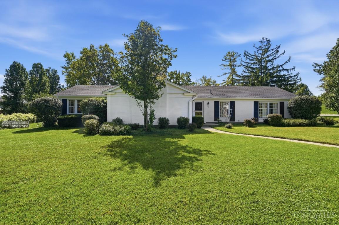 15 Fairway Court — photo