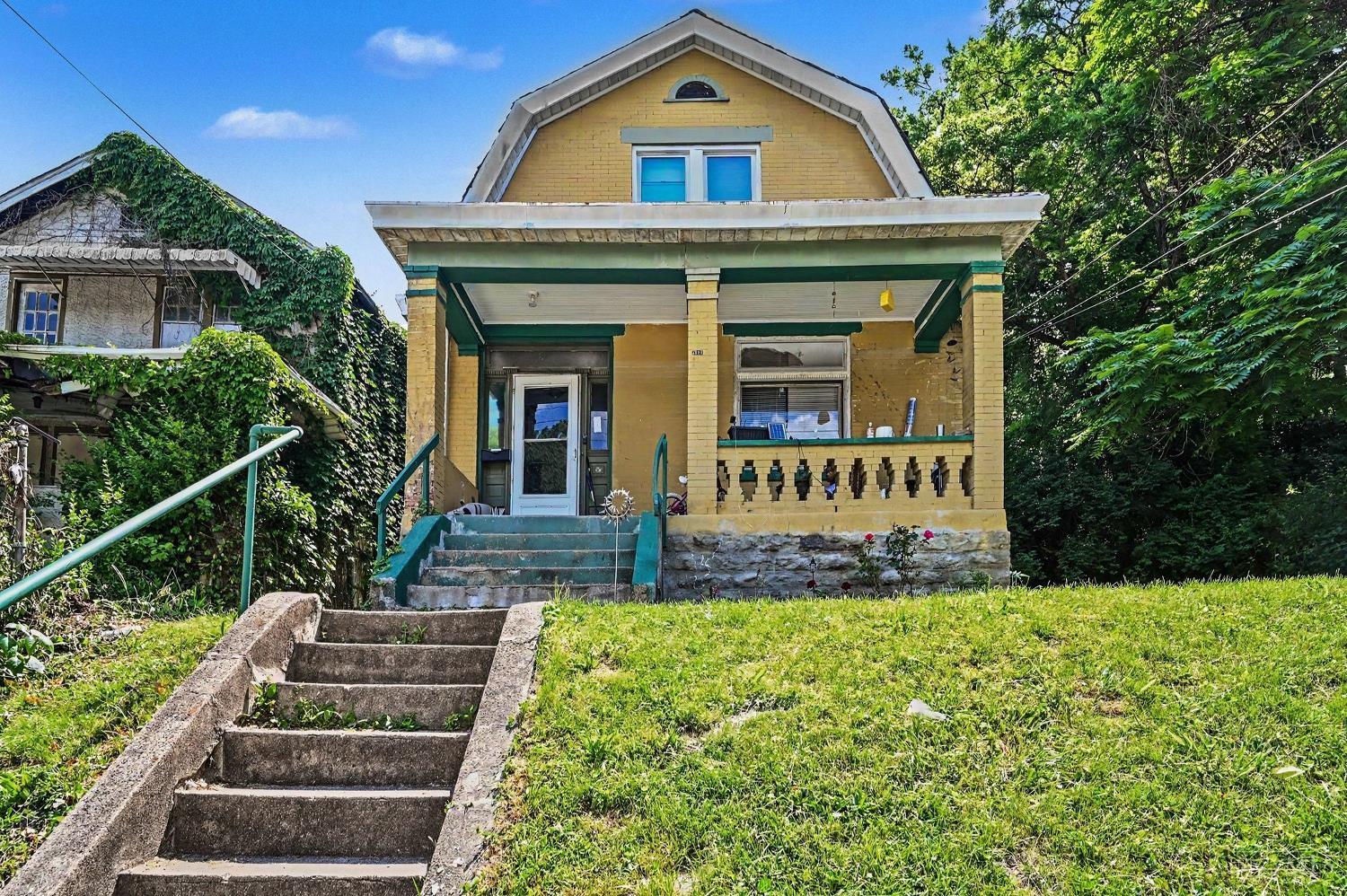 3566 Vine Street — photo