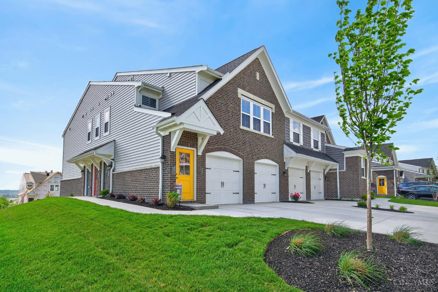 405 Bethpage — photo