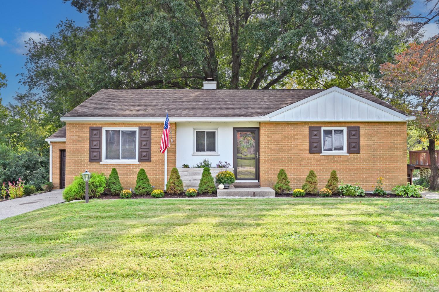 3673 Boomer Road — photo