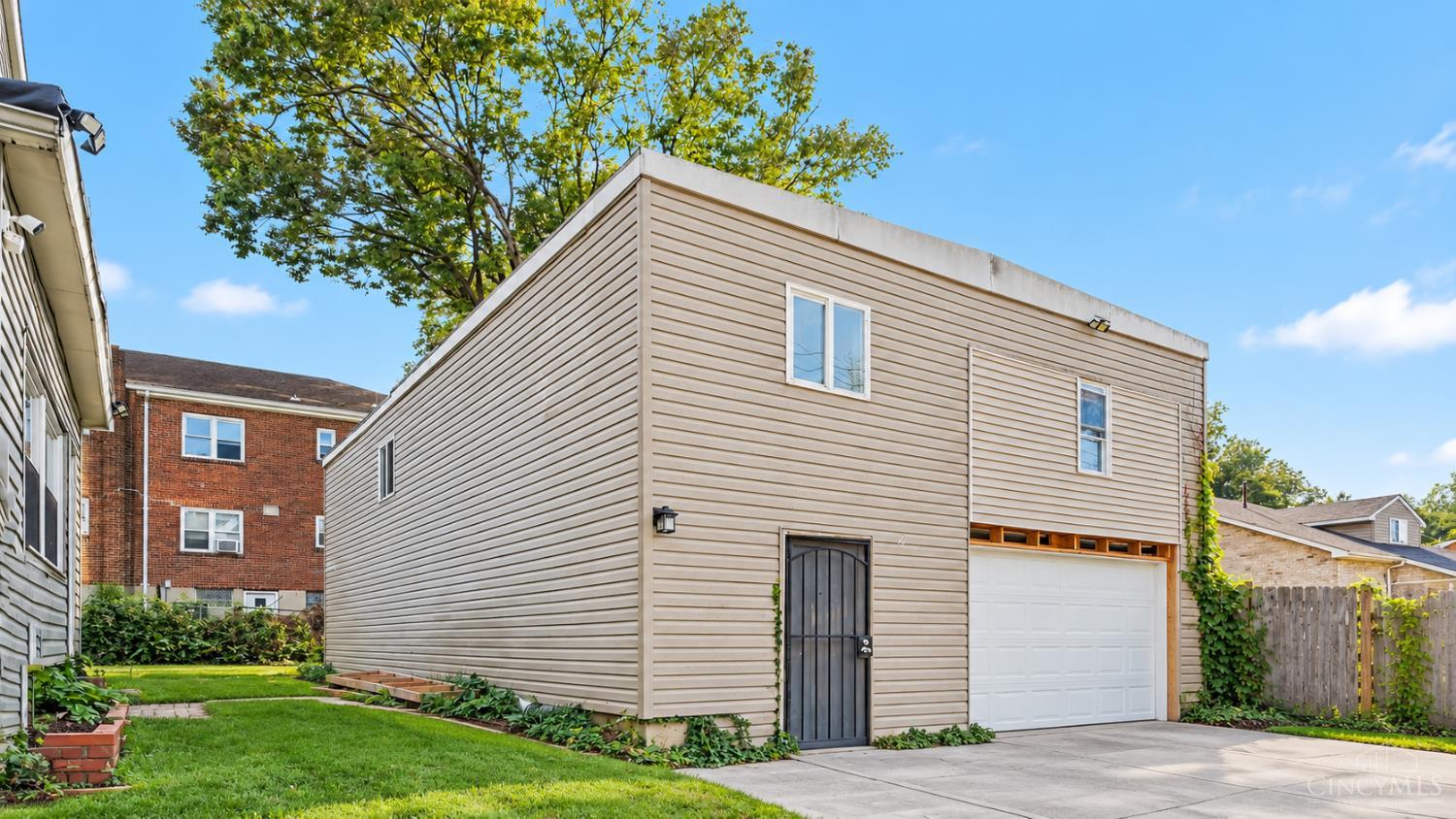 4851 Paddock Road, Cincinnati, OH 45237 — photo 3