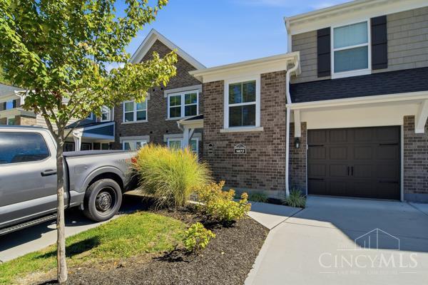 5872 Parkview Lane — photo