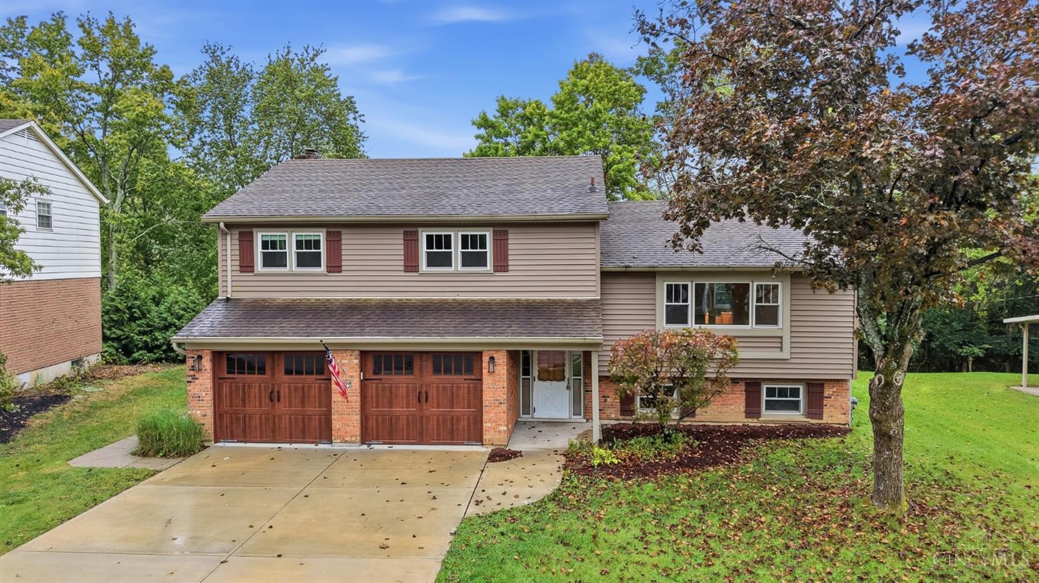 7095 Wyandotte Drive — photo