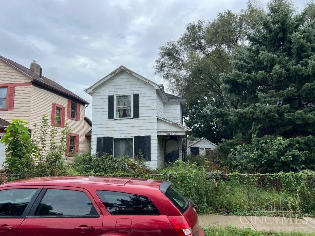 320 Alaska Street — photo