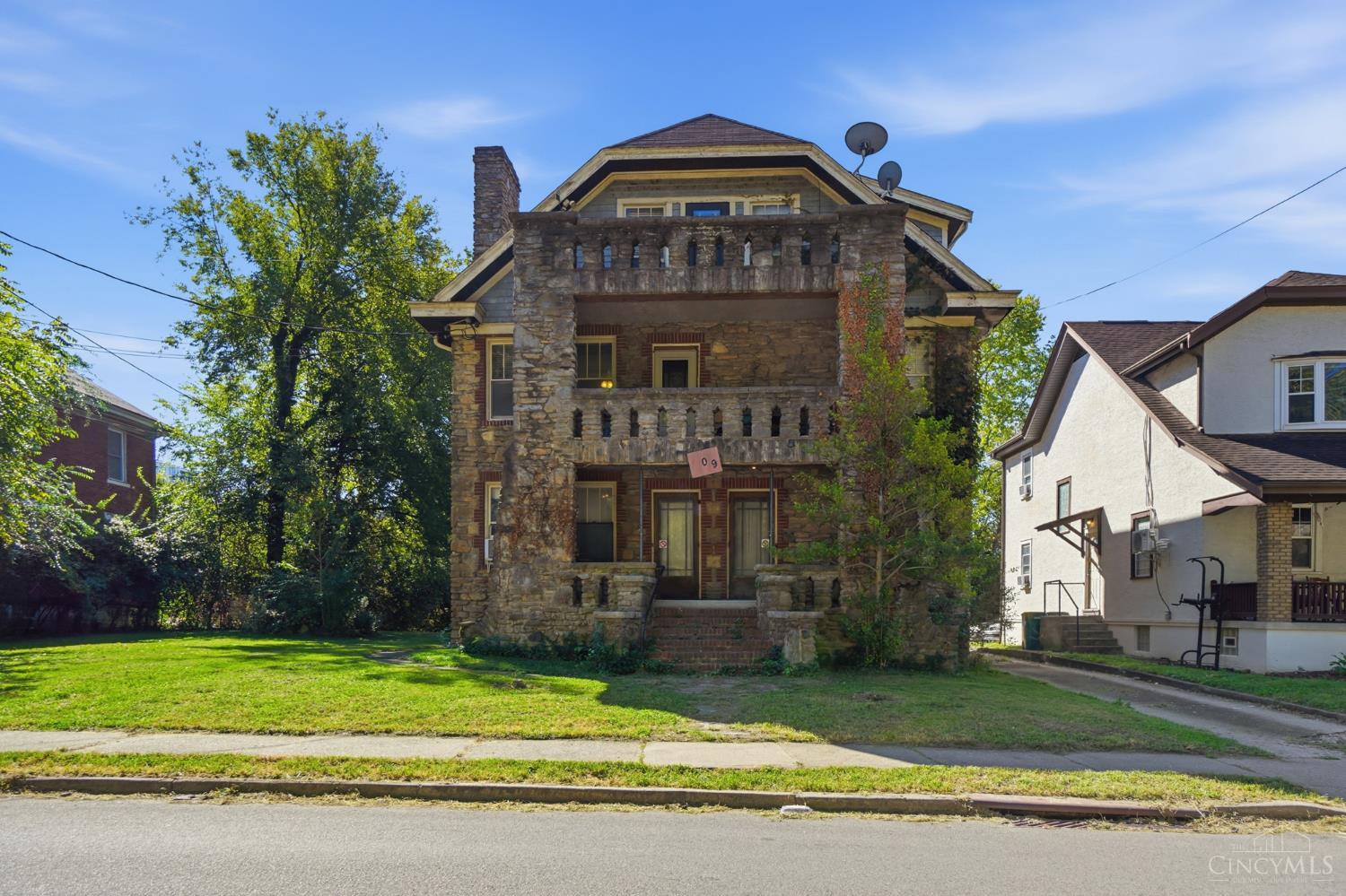 409 Probasco Street, Cincinnati, OH 45220