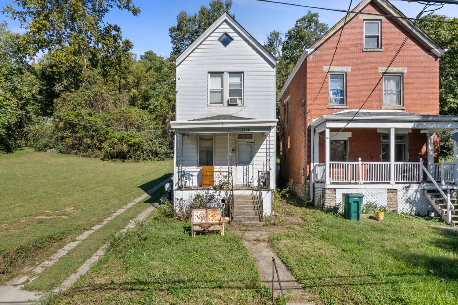 3196 River Road — photo