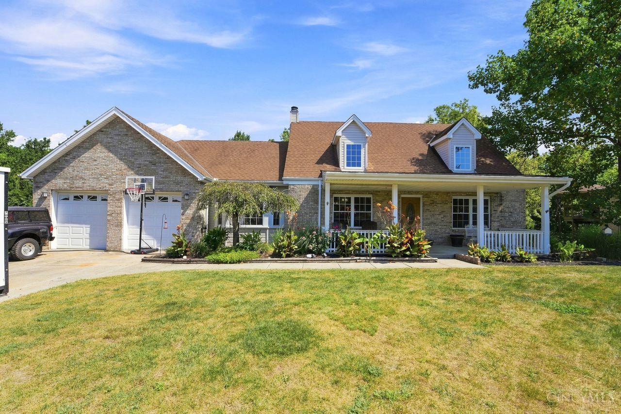 7870 Surreywood Drive — photo