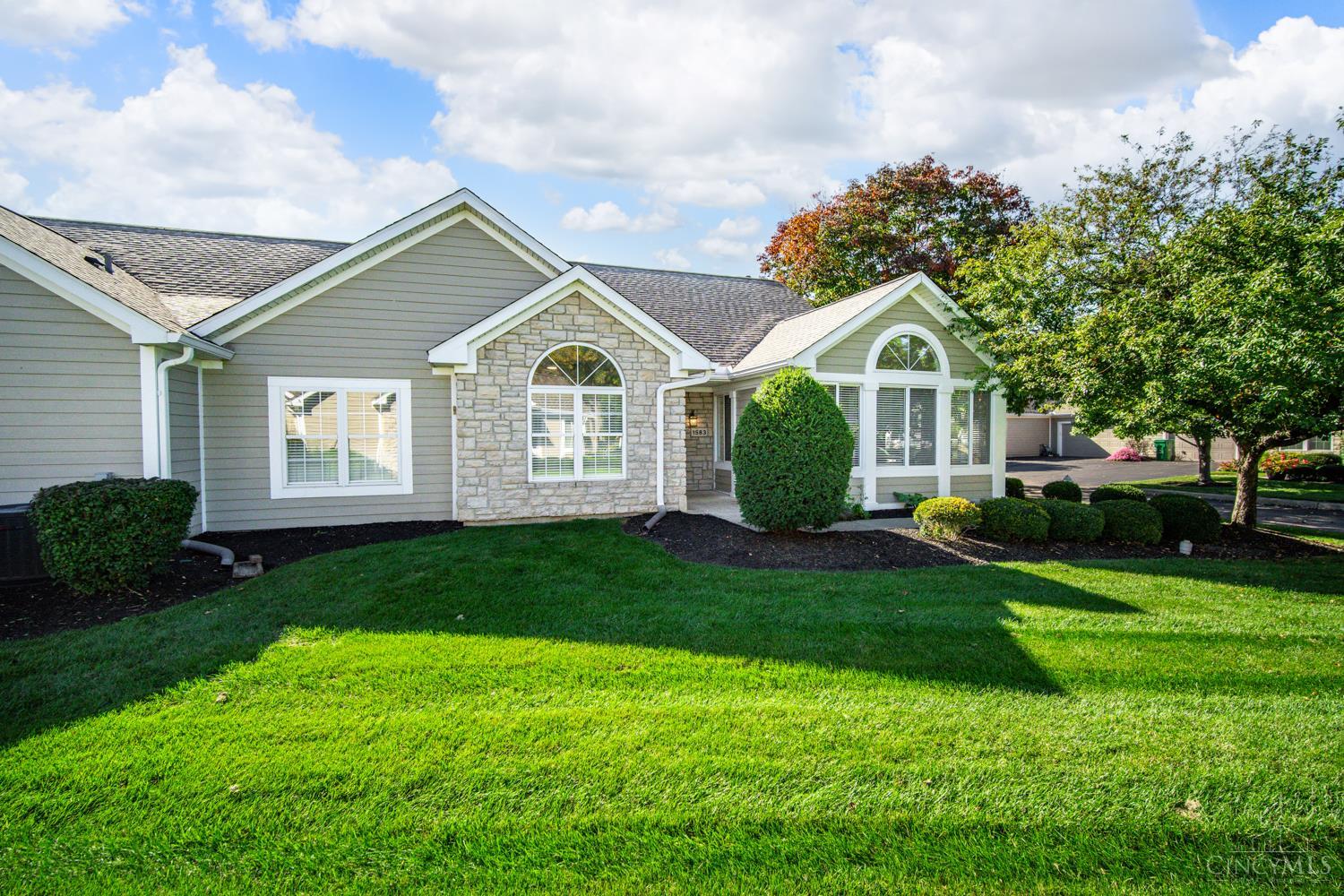 1583 Turnberry Village Drive — photo