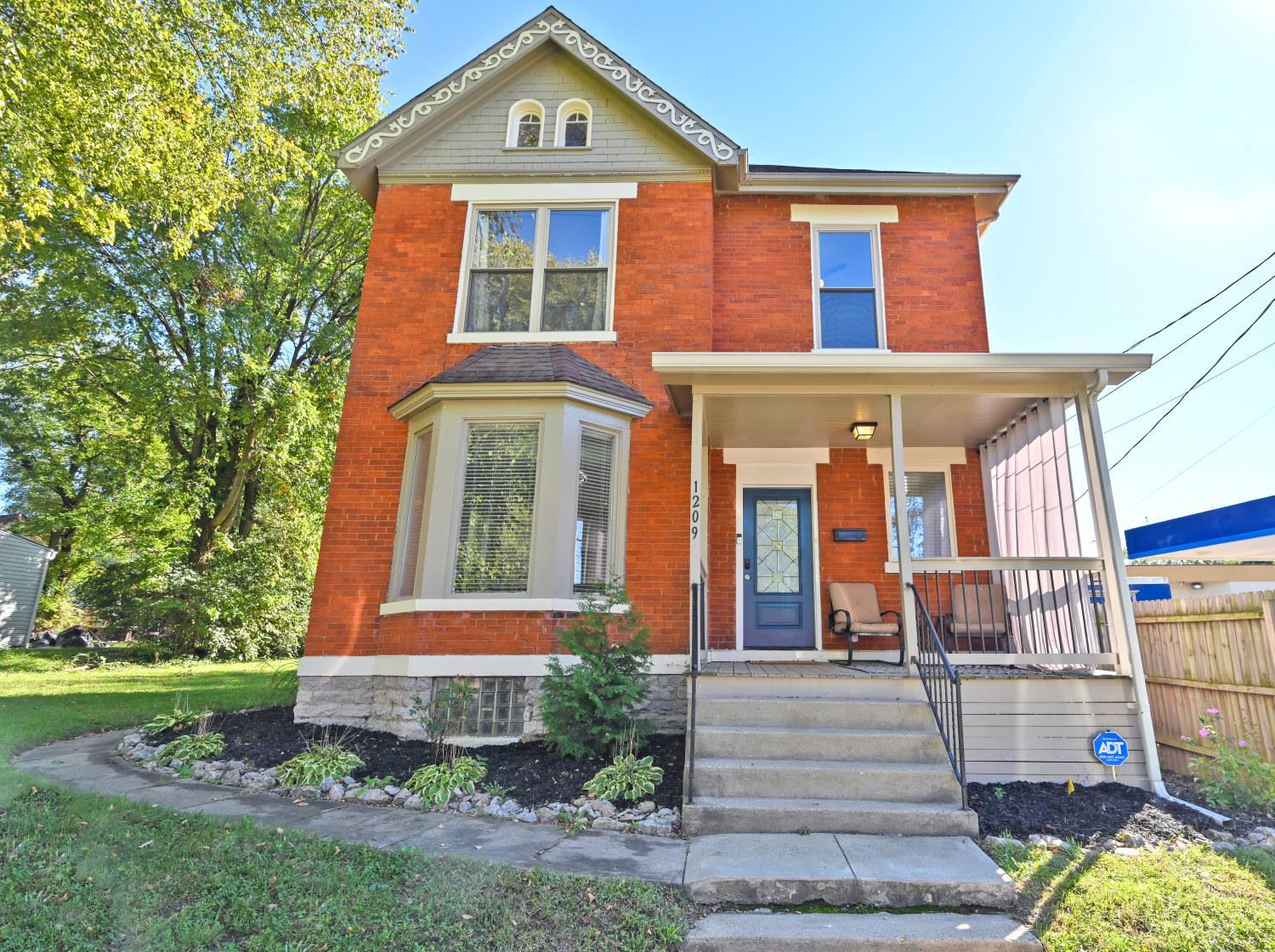 1209 Regent Avenue — photo