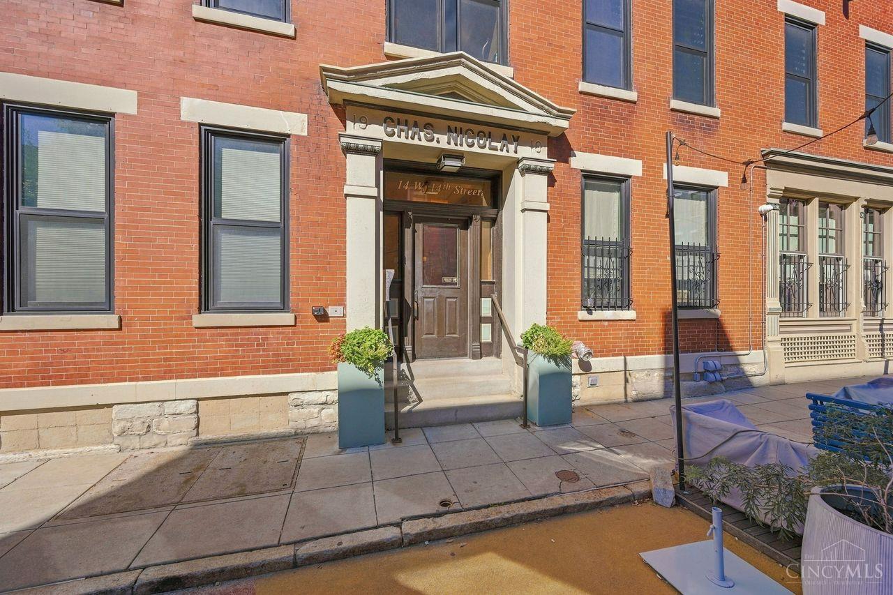 14 W 14th Street — photo