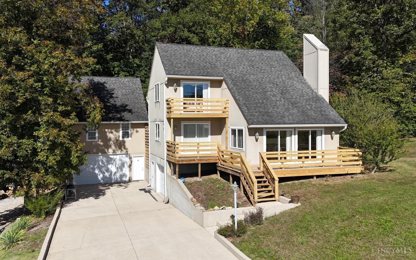 5977 Poplar Drive — photo