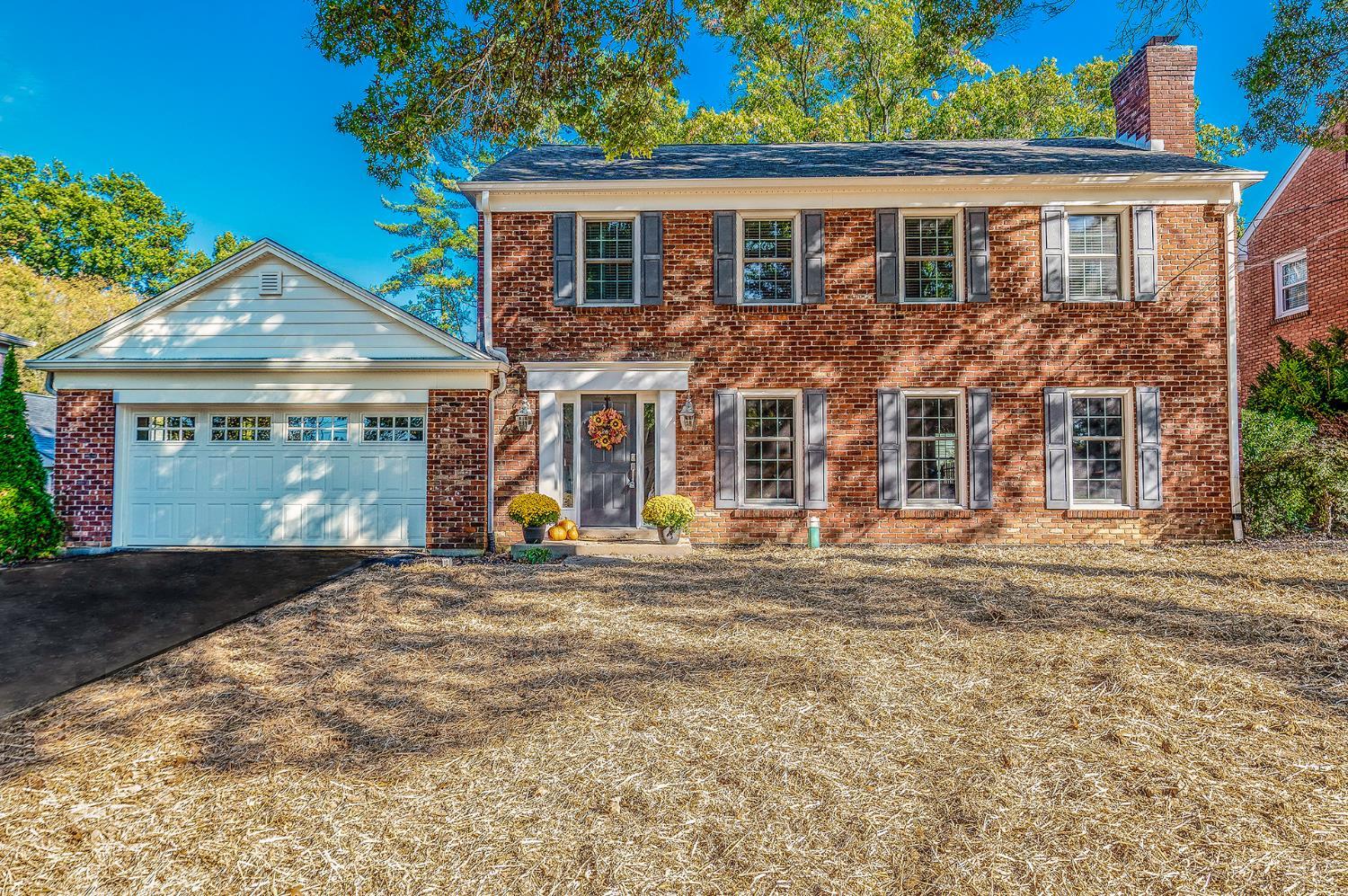 8740 Sturbridge Drive — photo