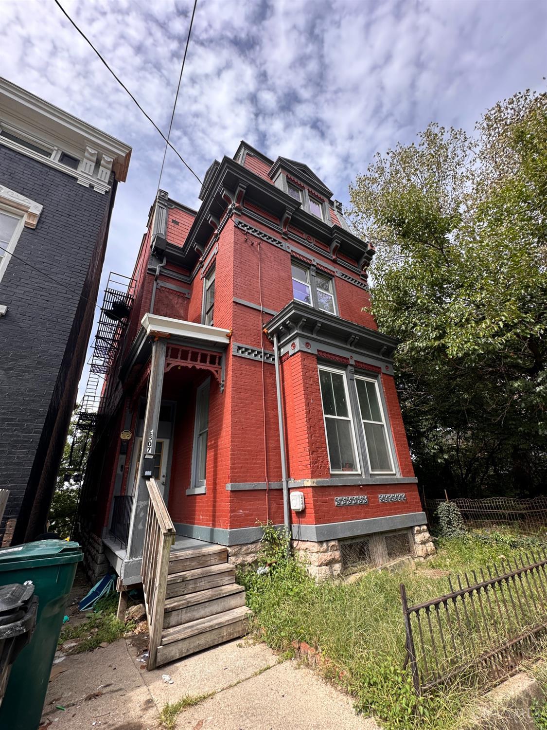 2507 Addison Street — photo