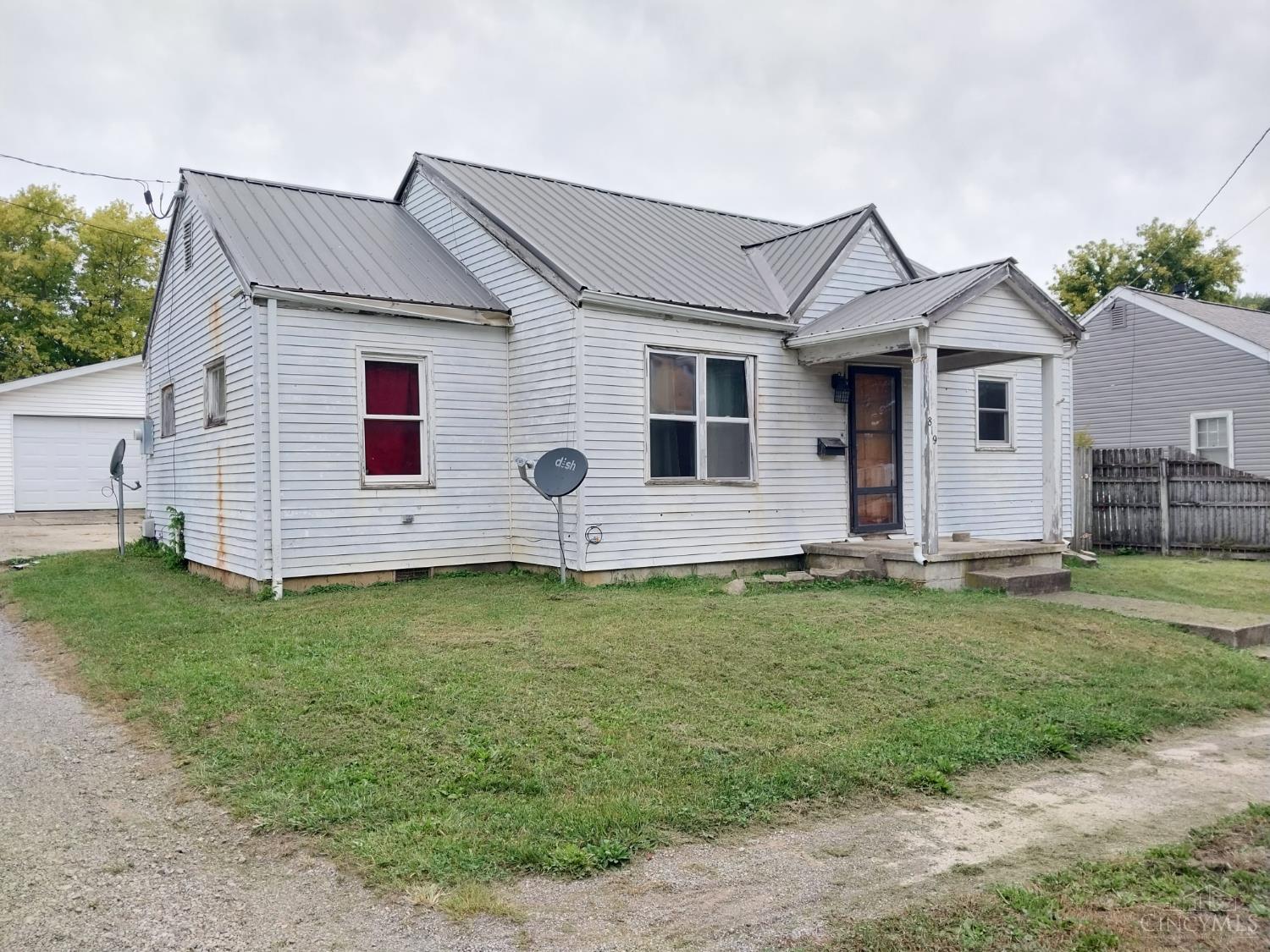 819 S Fourth Street — photo
