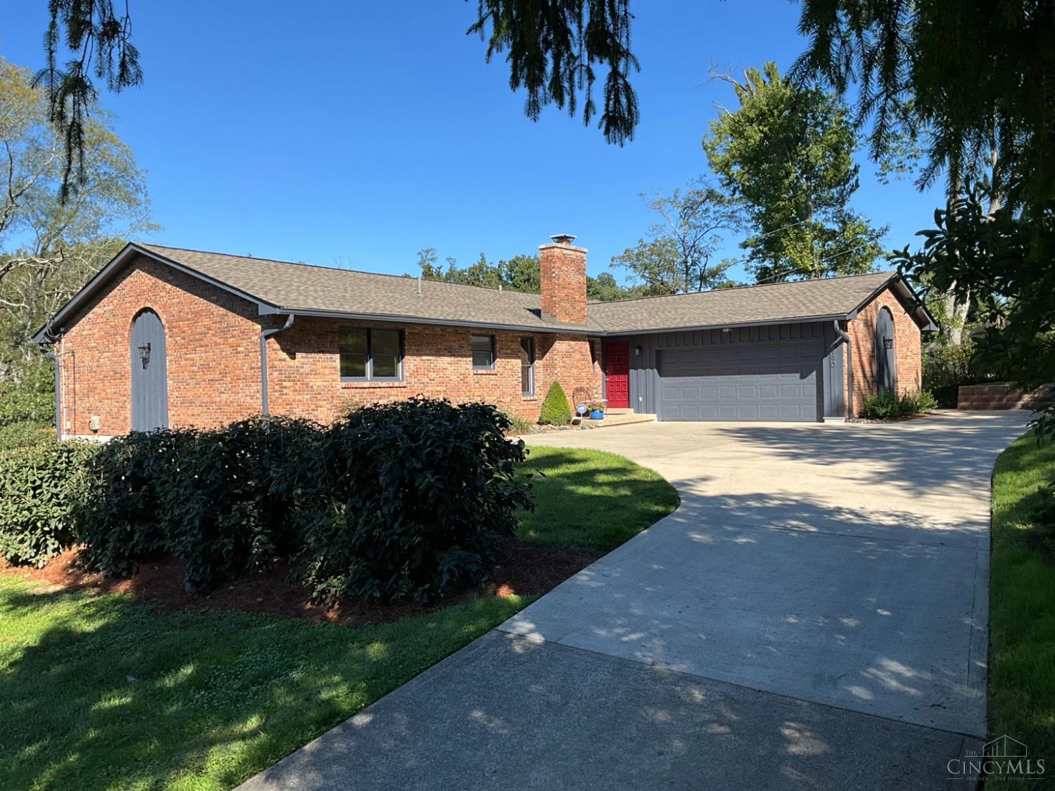 8190 Sheed Road — photo