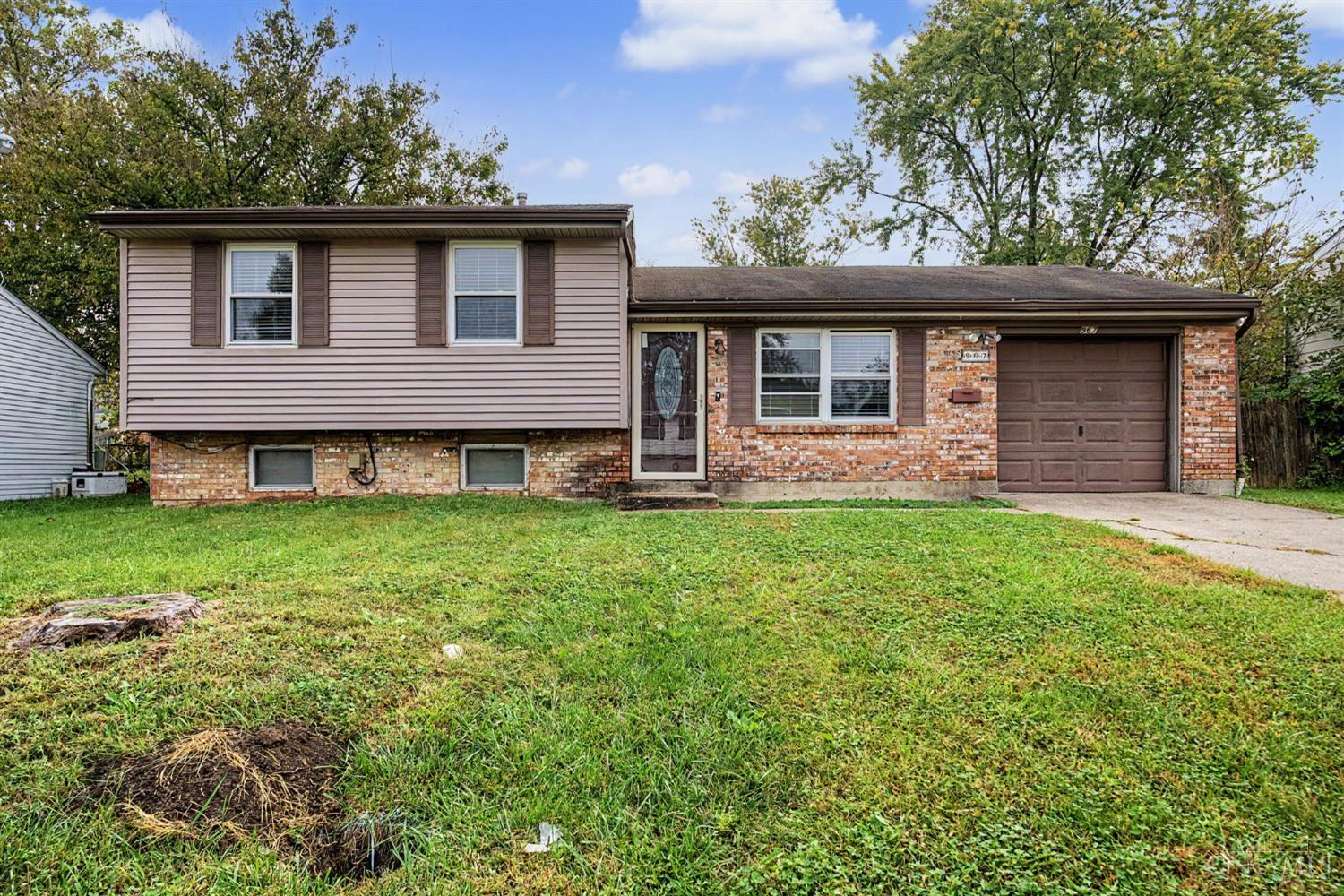 967 Harrogate Court — photo