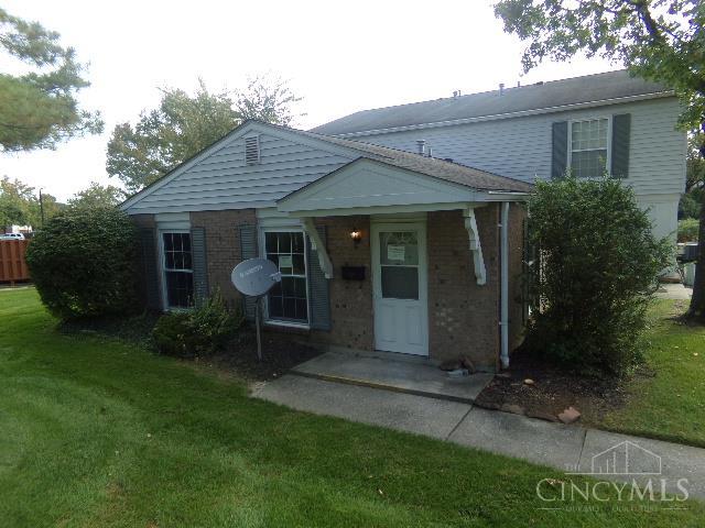 16 Moonbeam Court — photo
