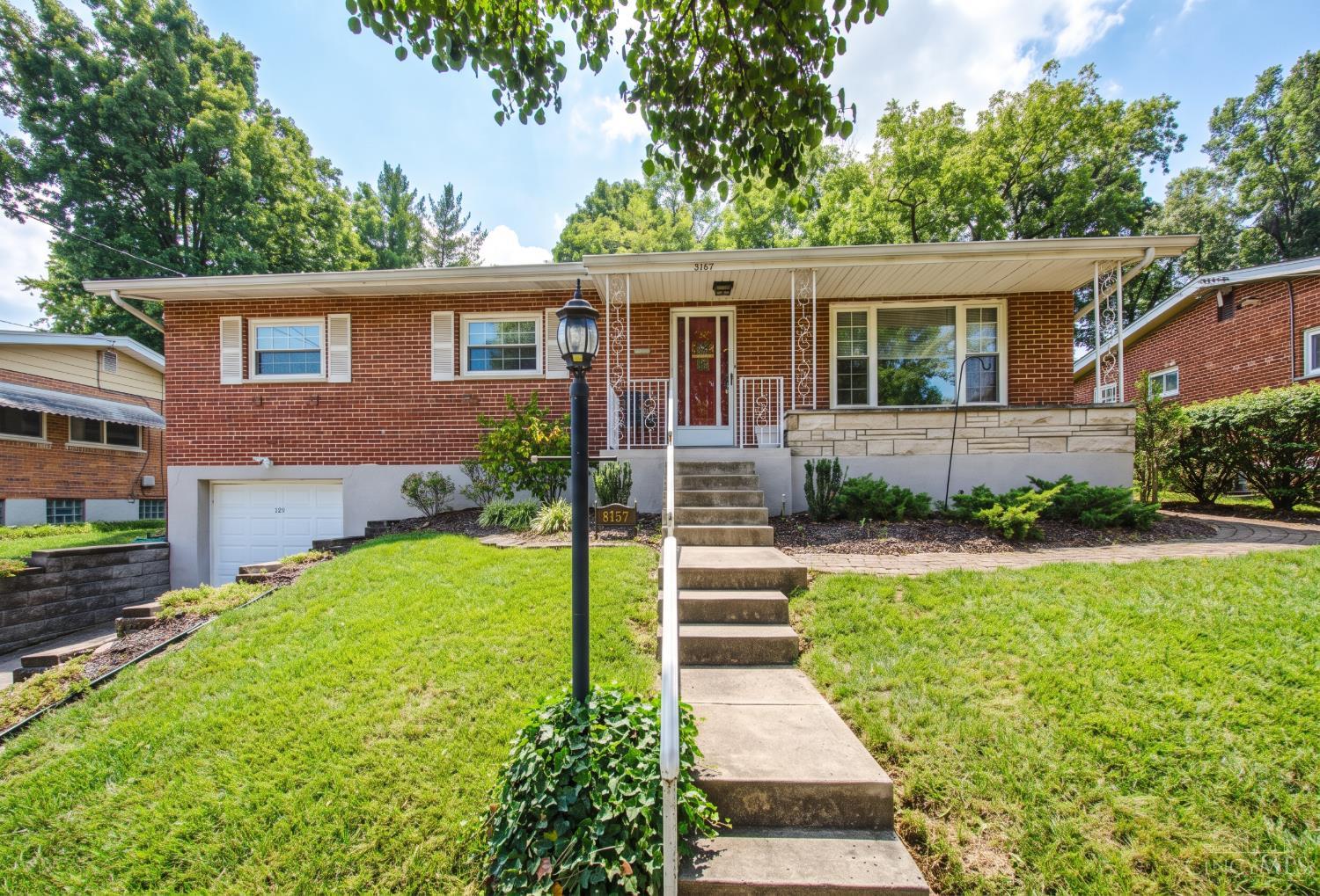 5137 Grossepointe Lane — photo