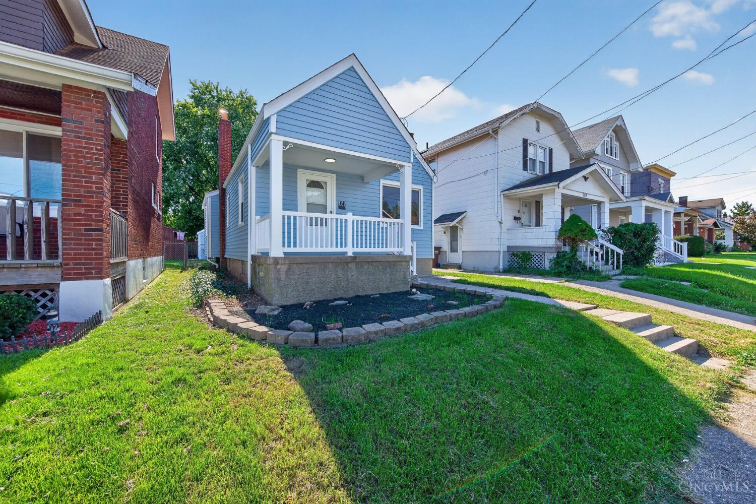 1611 Goodman Avenue — photo